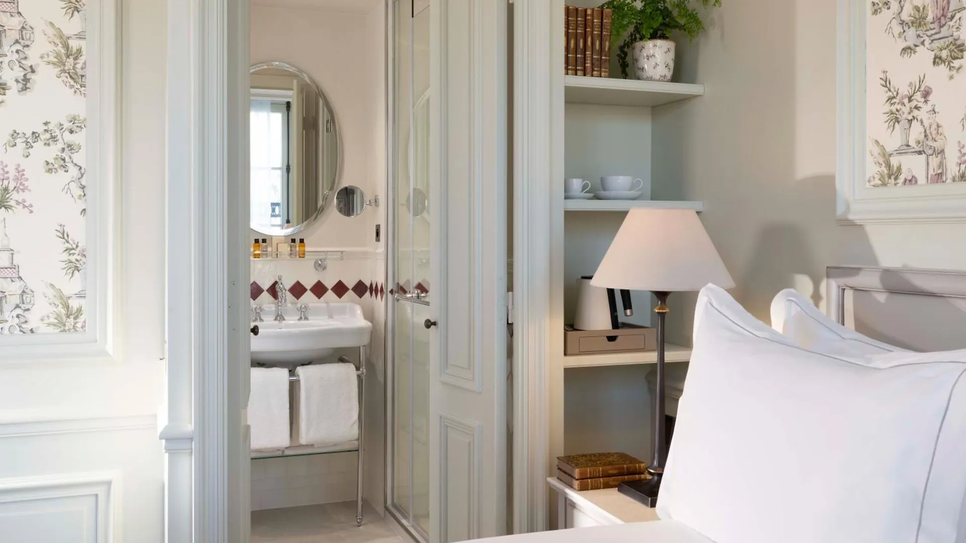 Du Quai Voltaire Hotel