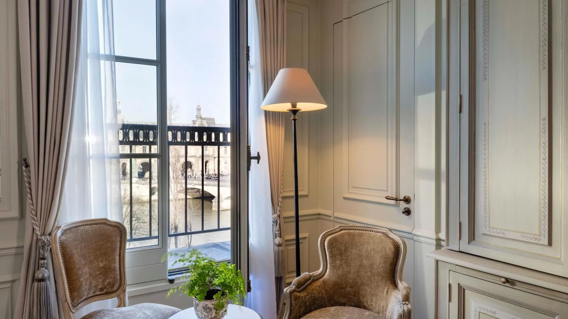 Du Quai Voltaire Hotel Paris