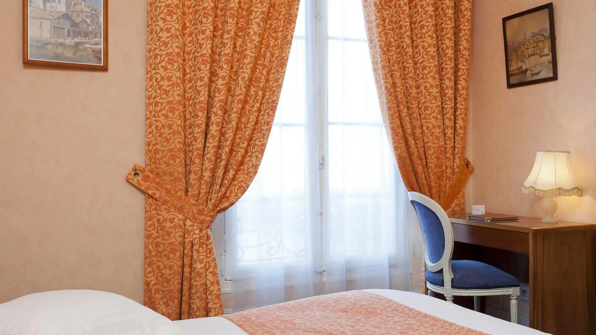 Hotell Du Quai Voltaire 3*
