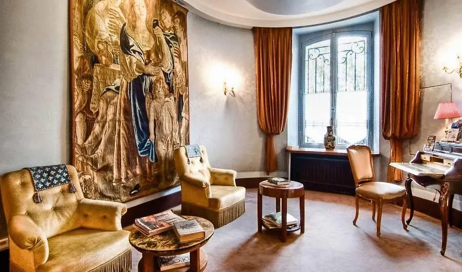 Hotell Du Quai Voltaire Paris