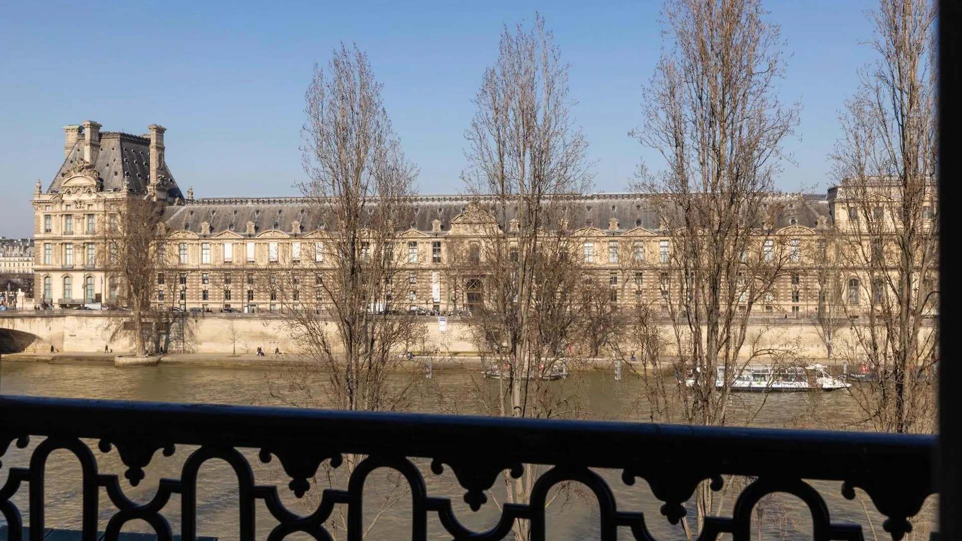 Du Quai Voltaire