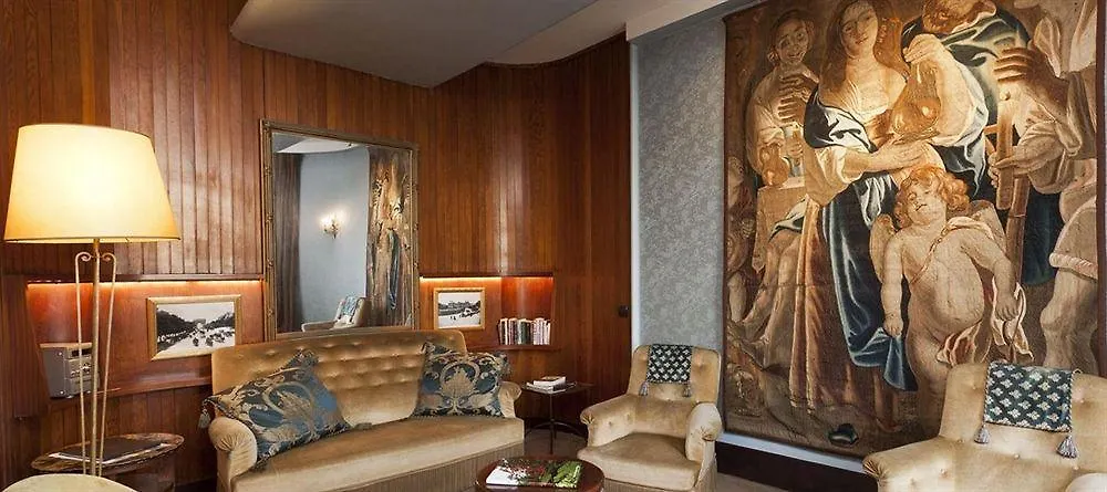 Du Quai Voltaire Hotel Parijs